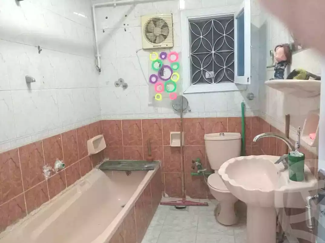 https://aqarmap.com.eg/ar/listing/7098402-for-rent-alexandria-el-asafra-shr-mlk-hfny