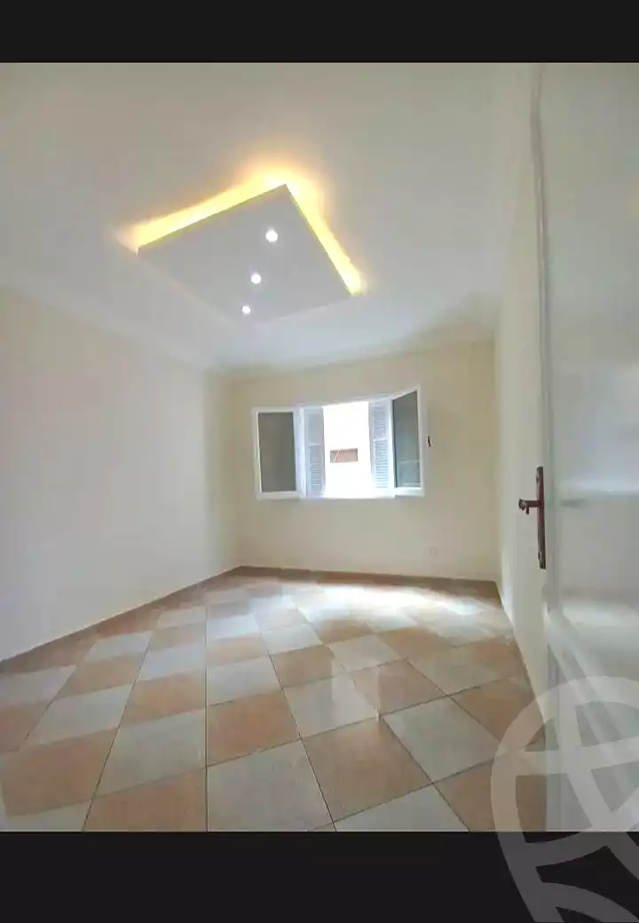 https://aqarmap.com.eg/ar/listing/7098536-for-sale-alexandria-miami-shr-jml-bd-lnsr