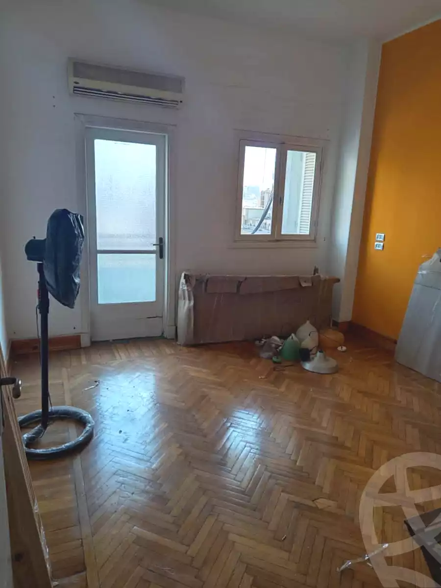 https://aqarmap.com.eg/en/listing/7098572-for-rent-cairo-downtown-bab-el-loaa-el-tahrir-st