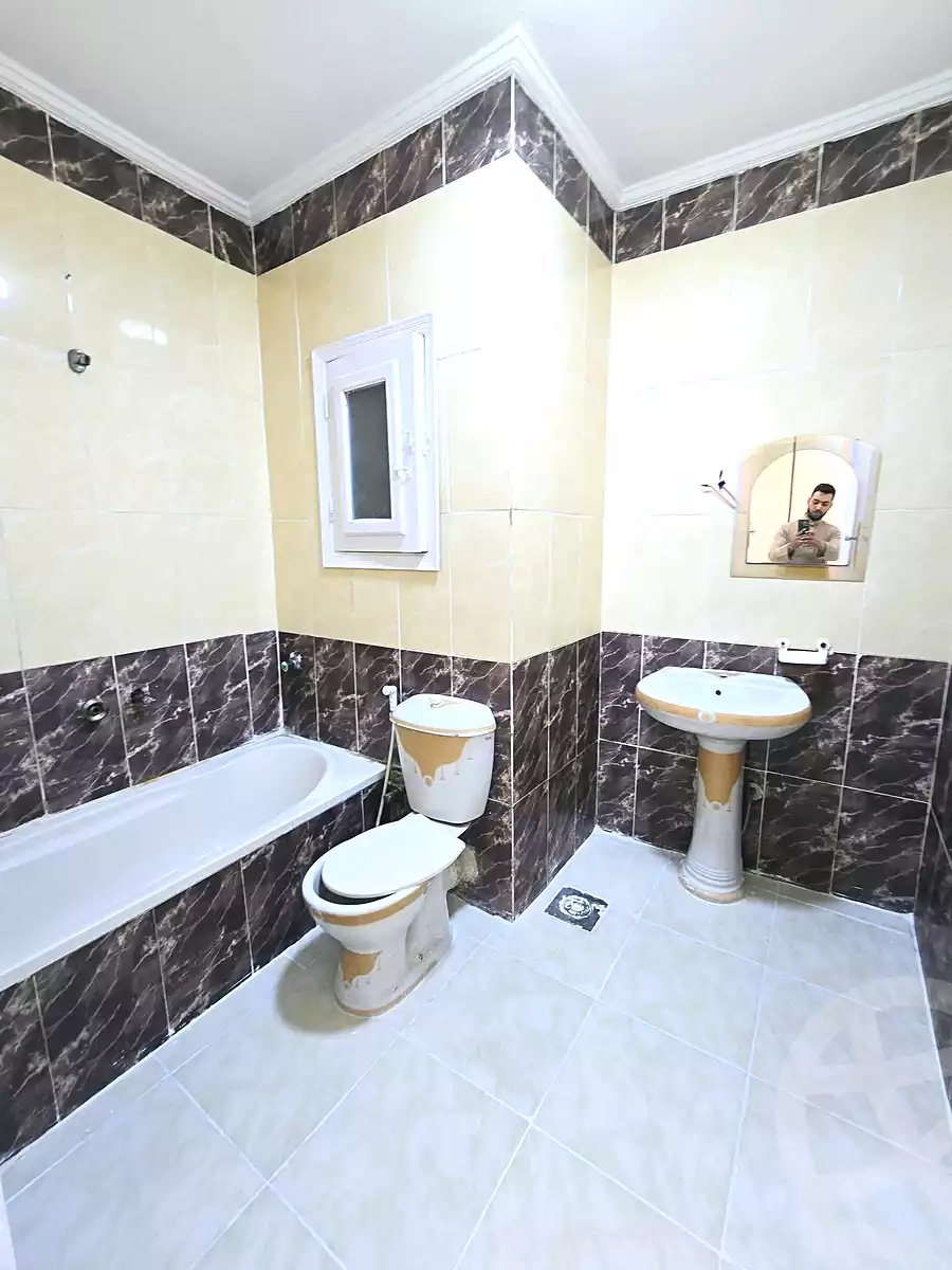 https://aqarmap.com.eg/en/listing/7098611-for-sale-alexandria-al-agamy