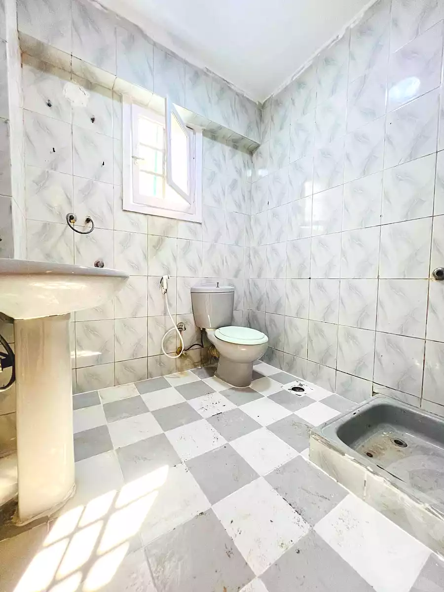 https://aqarmap.com.eg/ar/listing/7100001-for-sale-alexandria-al-agamy-shataa-el-nakheel