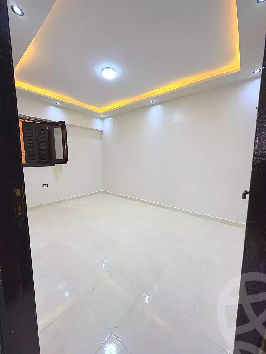 https://aqarmap.com.eg/ar/listing/7100179-for-sale-alexandria-al-agamy-shataa-el-nakheel