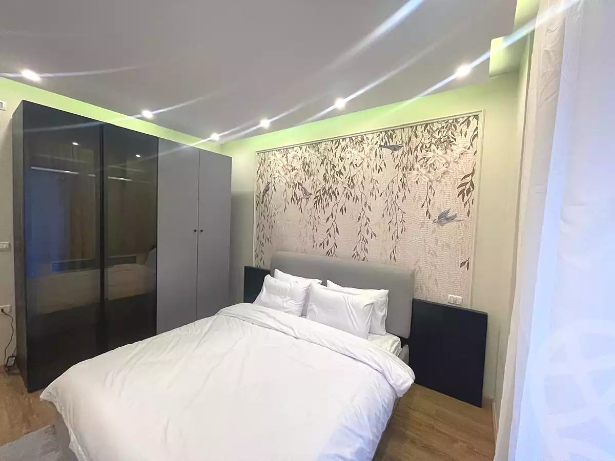 https://aqarmap.com.eg/ar/listing/7100181-for-rent-cairo-new-cairo-compounds-lake-view