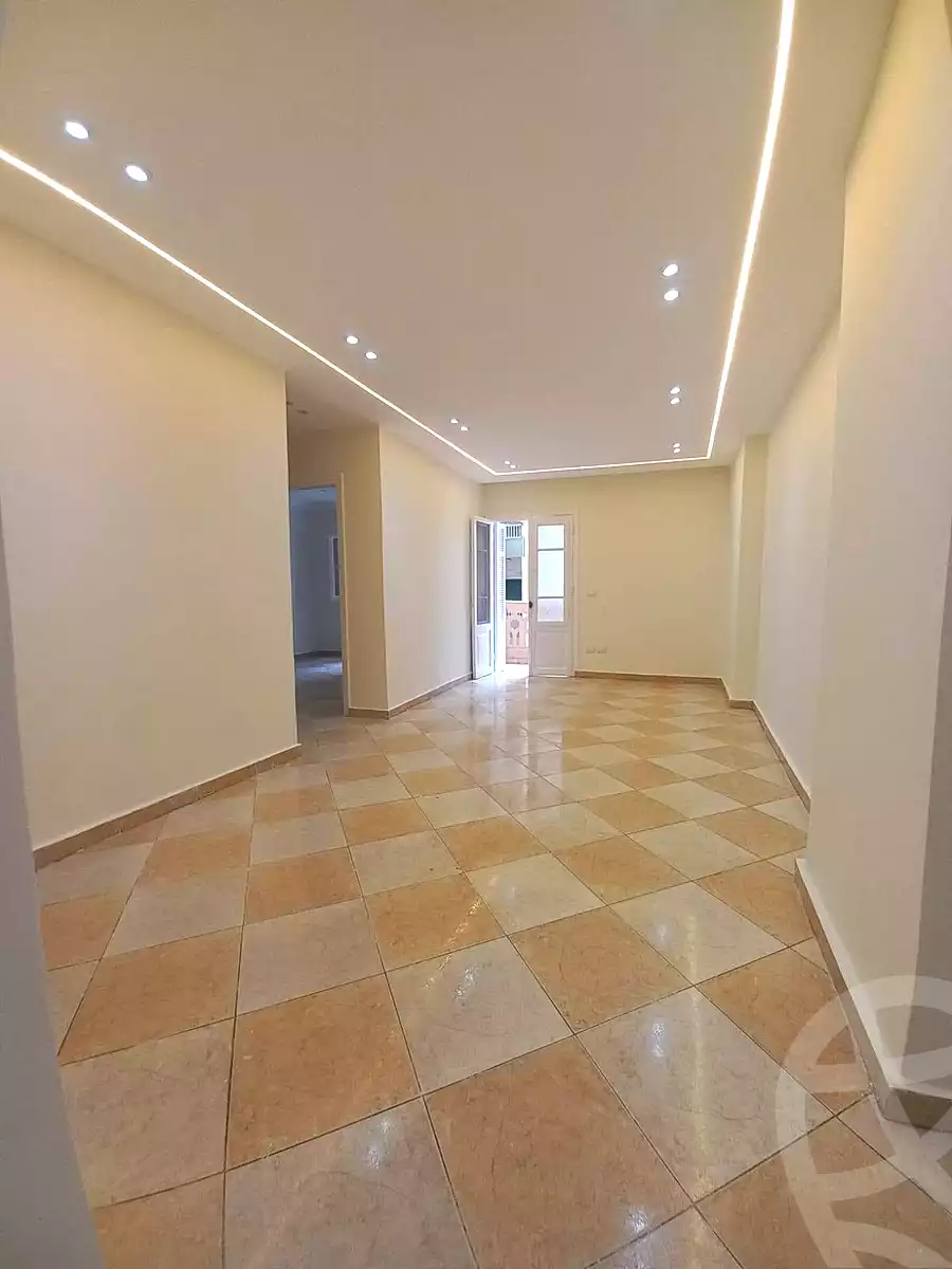 https://aqarmap.com.eg/ar/listing/7100566-for-sale-alexandria-el-asafra-shr-45