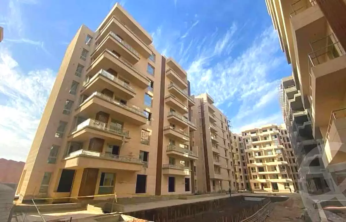 https://aqarmap.com.eg/ar/listing/7100466-for-sale-cairo-new-administrative-capital-r8-de-joya-4-compound-taj-misr