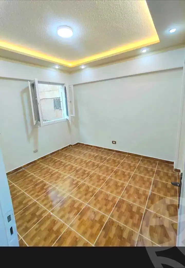 https://aqarmap.com.eg/en/listing/7100698-for-sale-alexandria-al-agamy-shataa-el-nakheel-no-6-st