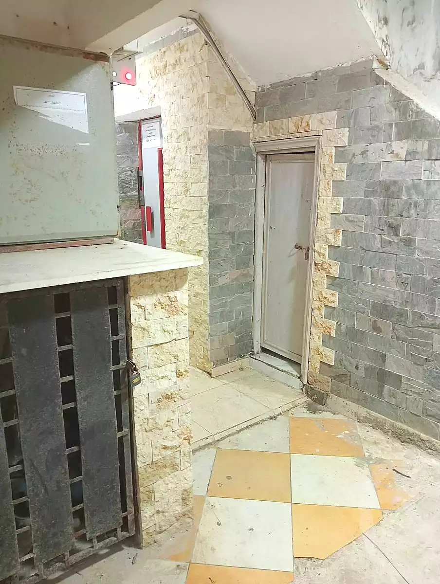 https://aqarmap.com.eg/ar/listing/7100808-for-sale-alexandria-al-agamy-lbytsh-shahr-al-assal-st