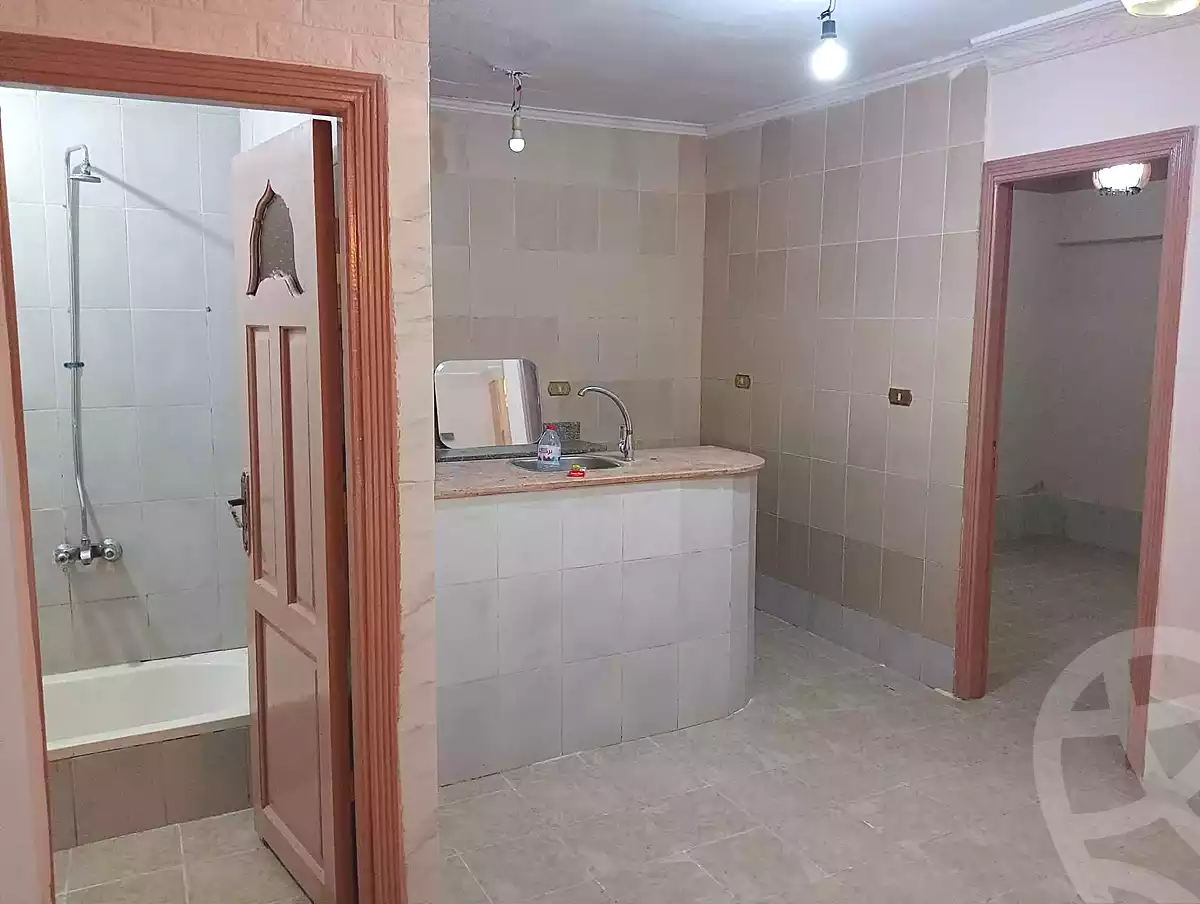 https://aqarmap.com.eg/ar/listing/7100808-for-sale-alexandria-al-agamy-lbytsh-shahr-al-assal-st