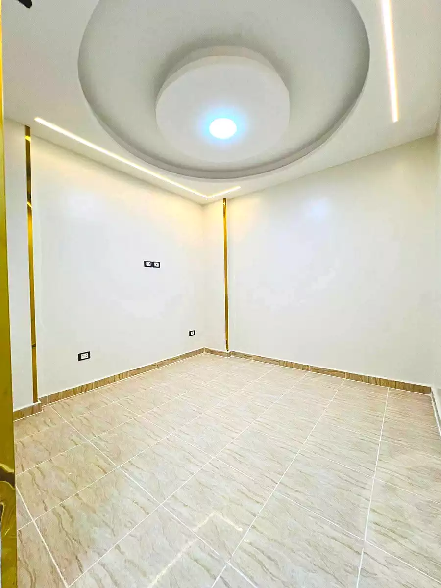https://aqarmap.com.eg/ar/listing/7101088-for-sale-alexandria-al-agamy-shataa-el-nakheel