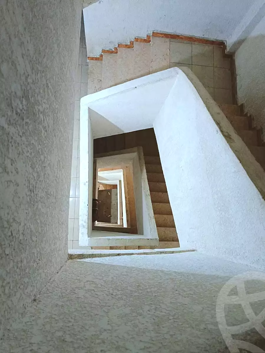 https://aqarmap.com.eg/en/listing/7101095-for-sale-alexandria-al-agamy-el-hanouvel-abo-bakr-el-sedeek-st