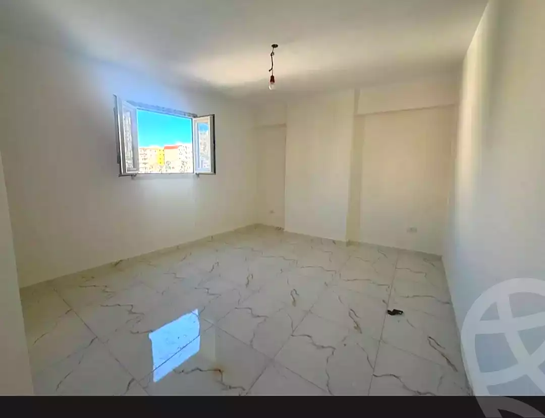 https://aqarmap.com.eg/ar/listing/7101104-for-sale-alexandria-el-mandara-shr-30