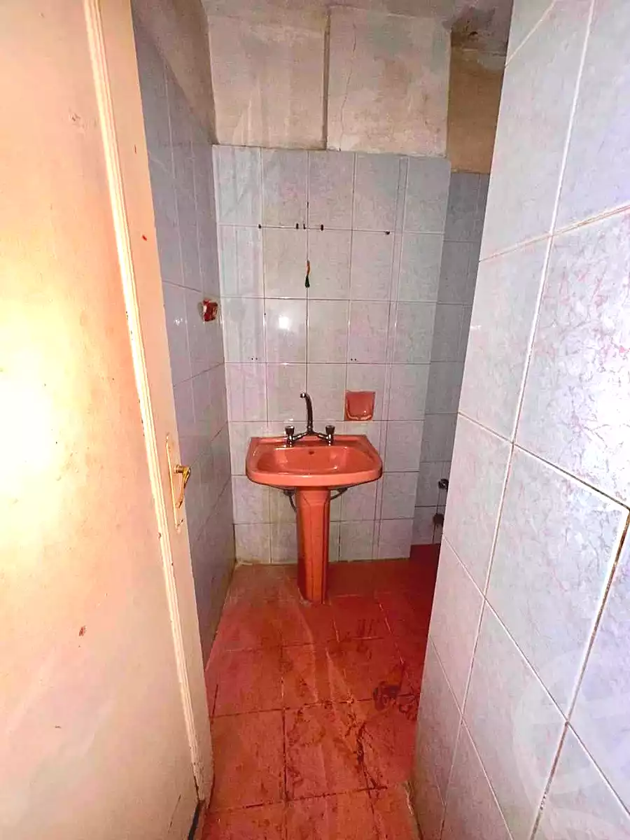 https://aqarmap.com.eg/en/listing/7101275-for-sale-alexandria-al-agamy-lbytsh-ain-shams-st