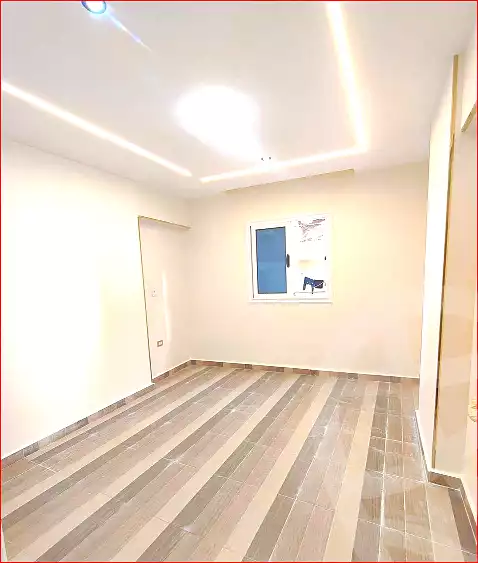 https://aqarmap.com.eg/ar/listing/7101305-for-sale-alexandria-sydy-bshr-sydy-bshr-bhry-shr-khld-bn-lwlyd