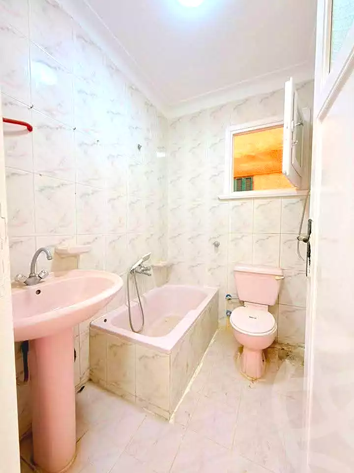https://aqarmap.com.eg/ar/listing/7101377-for-sale-alexandria-al-agamy-shataa-el-nakheel