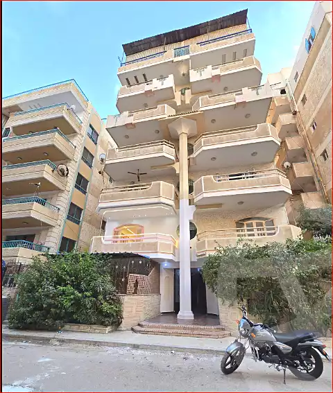 https://aqarmap.com.eg/ar/listing/7101394-for-sale-alexandria-al-agamy-shataa-el-nakheel