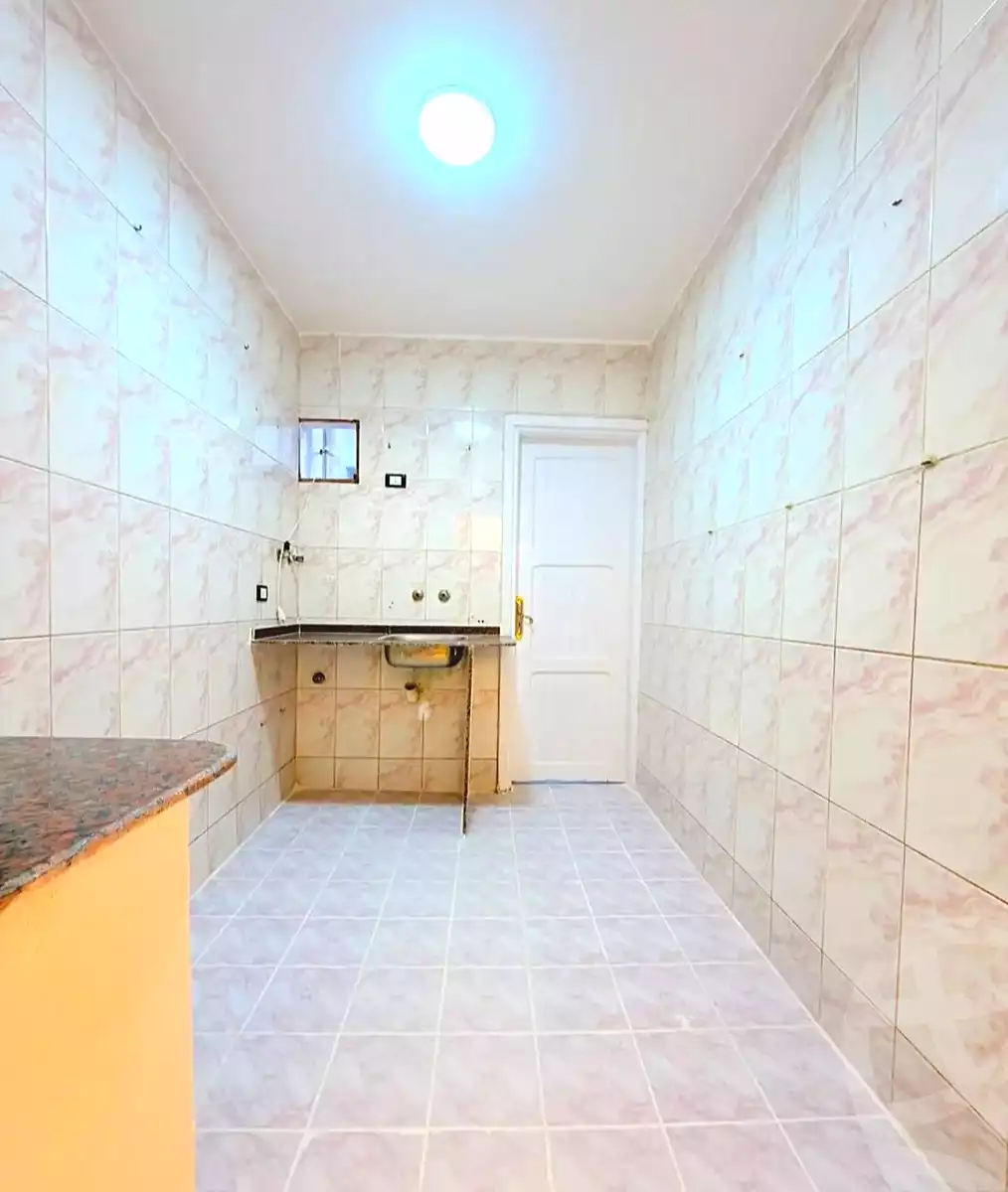 https://aqarmap.com.eg/ar/listing/7101395-for-sale-alexandria-al-agamy-shataa-el-nakheel