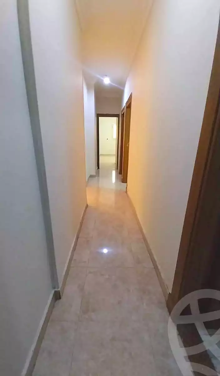 https://aqarmap.com.eg/ar/listing/7101426-for-sale-cairo-shoubra-corniche-el-nile-st