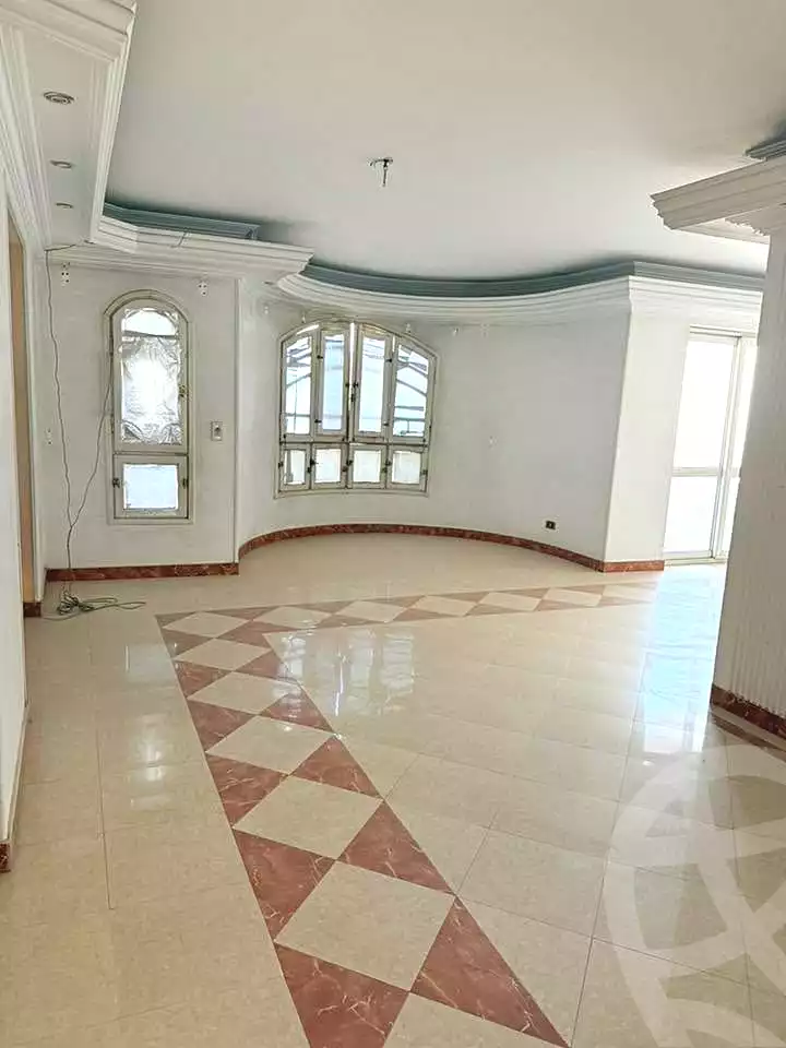 https://aqarmap.com.eg/en/listing/7101450-for-sale-cairo-shoubra-corniche-el-nile-st