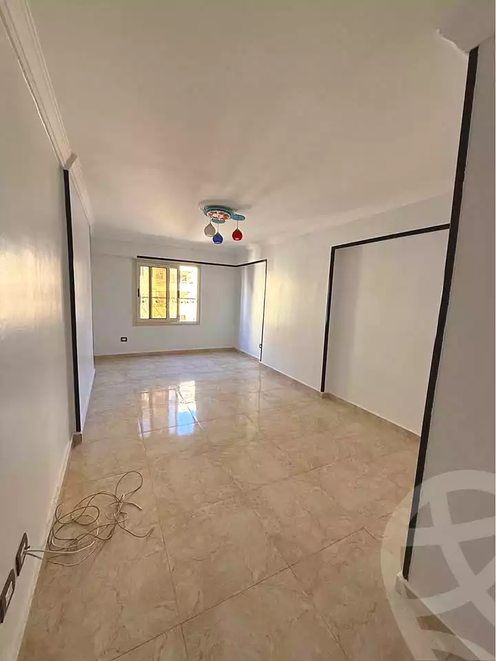 https://aqarmap.com.eg/ar/listing/7101730-for-sale-alexandria-el-mandara-shr-jml-bd-lnsr