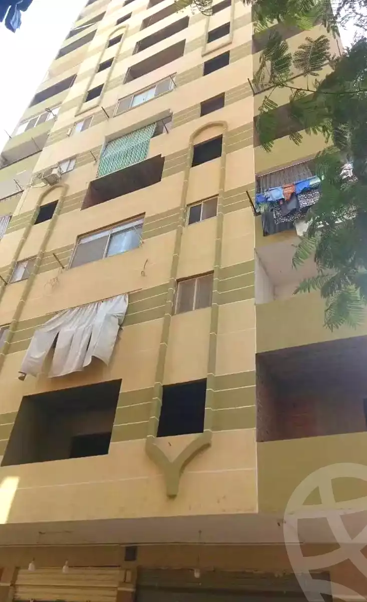 https://aqarmap.com.eg/en/listing/7101849-for-sale-cairo-helwan-hadayek-helwan-nile-corniche-st