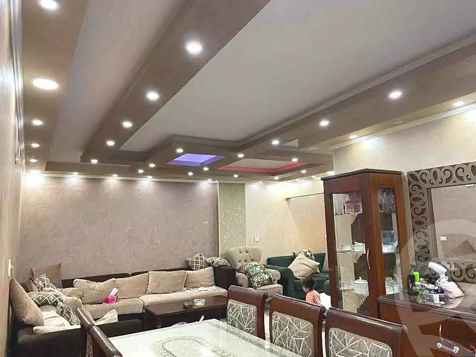 https://aqarmap.com.eg/ar/listing/7102344-for-sale-cairo-helwan-mahmoud-zaki-st
