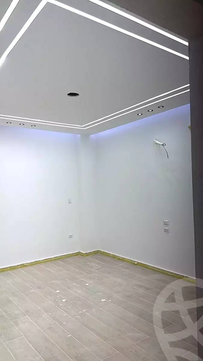 https://aqarmap.com.eg/ar/listing/7102301-for-sale-cairo-new-cairo-south-investors-gamal-abdel-nasser-st