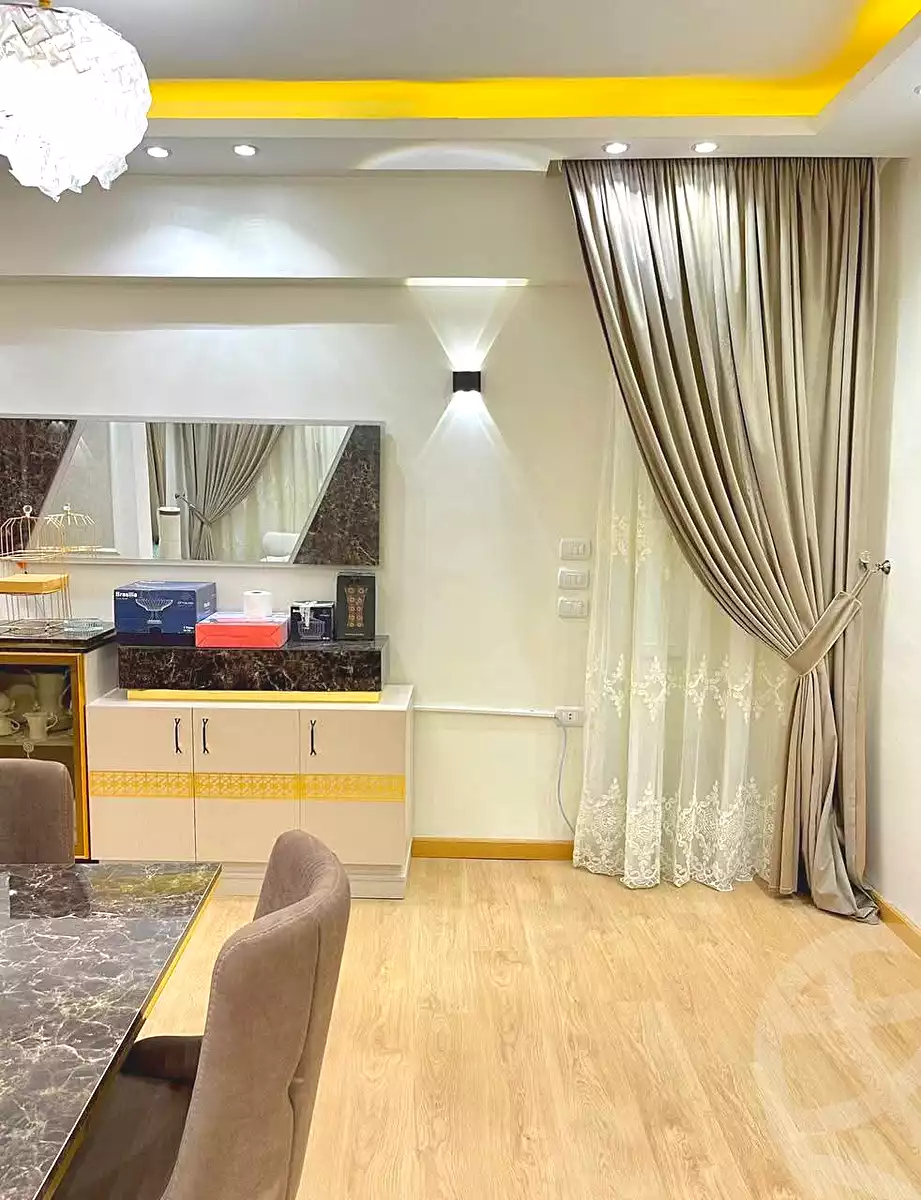 https://aqarmap.com.eg/ar/listing/7102472-for-sale-alexandria-al-agamy-lbytsh-el-saleheen-mosque-st