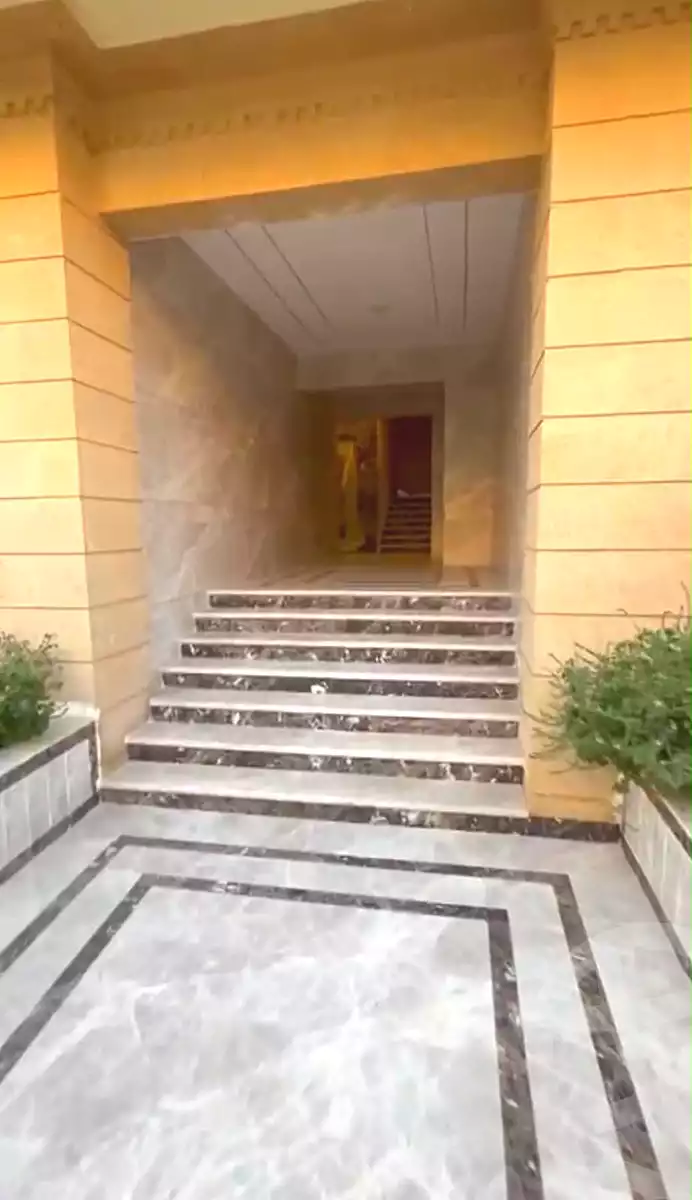 https://aqarmap.com.eg/ar/listing/7102485-for-sale-cairo-new-cairo-ganob-el-akadamiya-south-academy-a-abo-zarr-el-ghifari-st