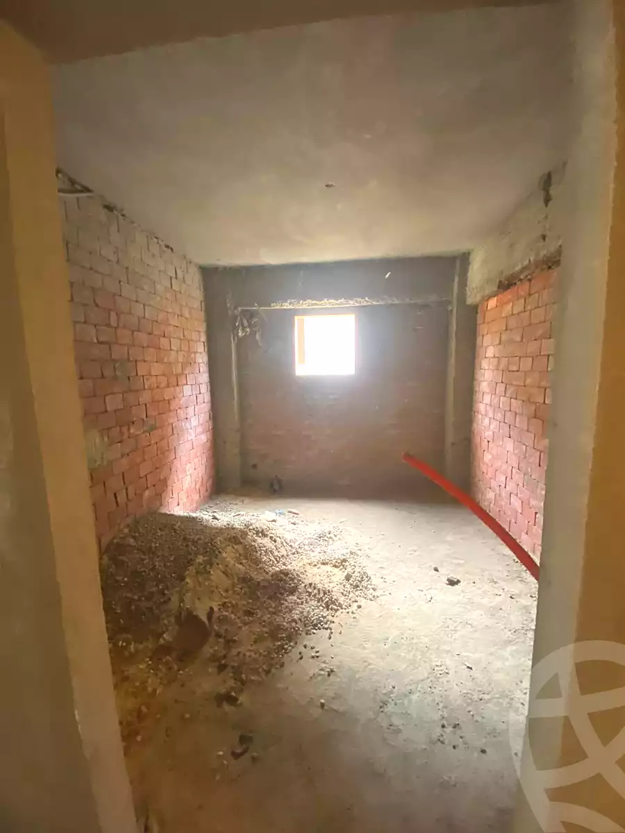https://aqarmap.com.eg/ar/listing/7102507-for-sale-cairo-new-cairo-ganob-el-akadamiya-south-academy-a-abo-zarr-el-ghifari-st