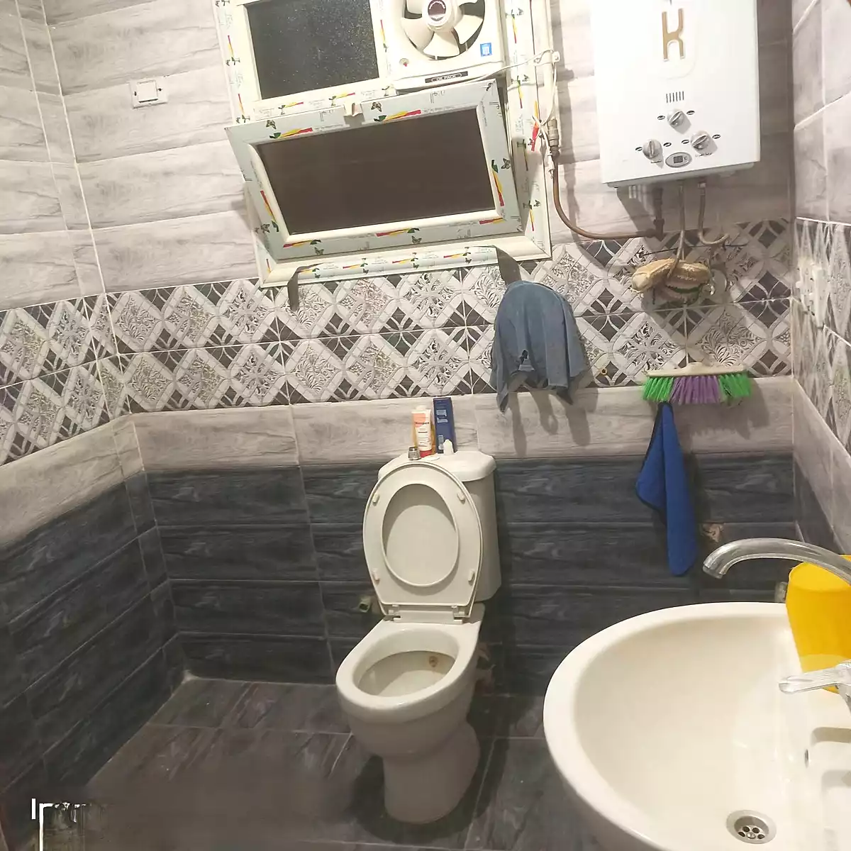 https://aqarmap.com.eg/ar/listing/7102874-for-sale-cairo-helwan-hadayek-helwan-nile-corniche-st