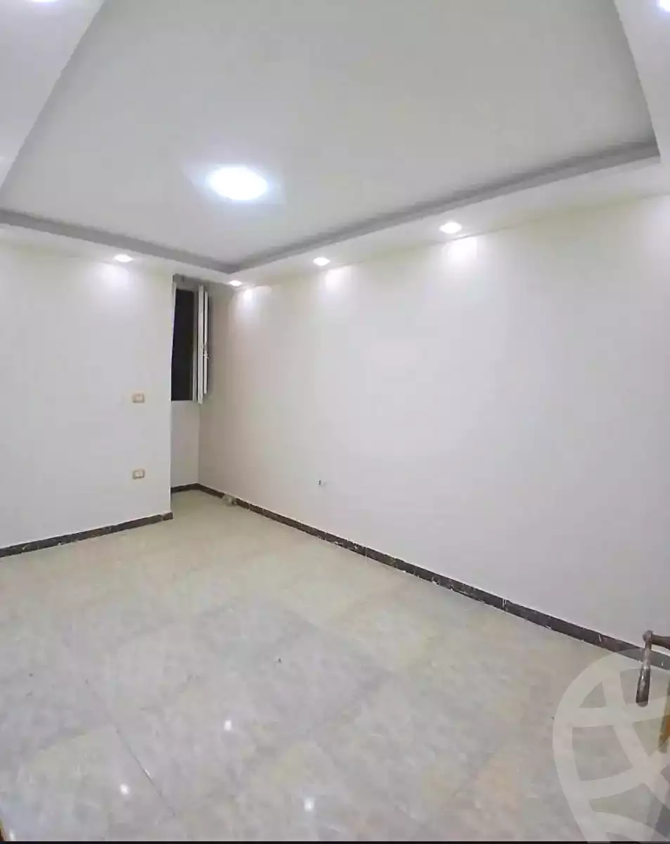 https://aqarmap.com.eg/ar/listing/7102951-for-sale-alexandria-al-agamy-lbytsh-bianchiii