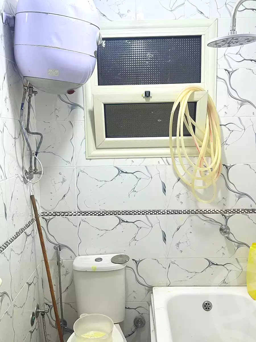 https://aqarmap.com.eg/en/listing/7102970-for-sale-cairo-helwan-kwrnysh-hlwn