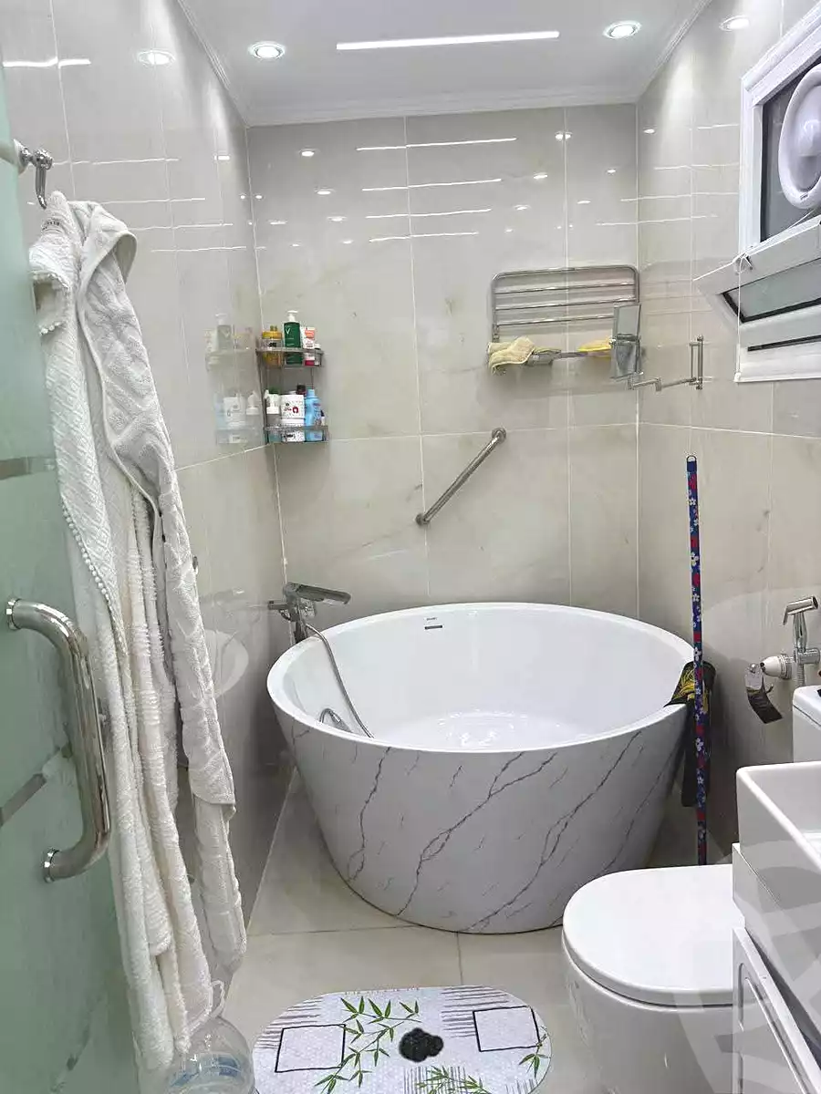https://aqarmap.com.eg/en/listing/7103053-for-sale-alexandria-al-agamy-lbytsh-bianchiii