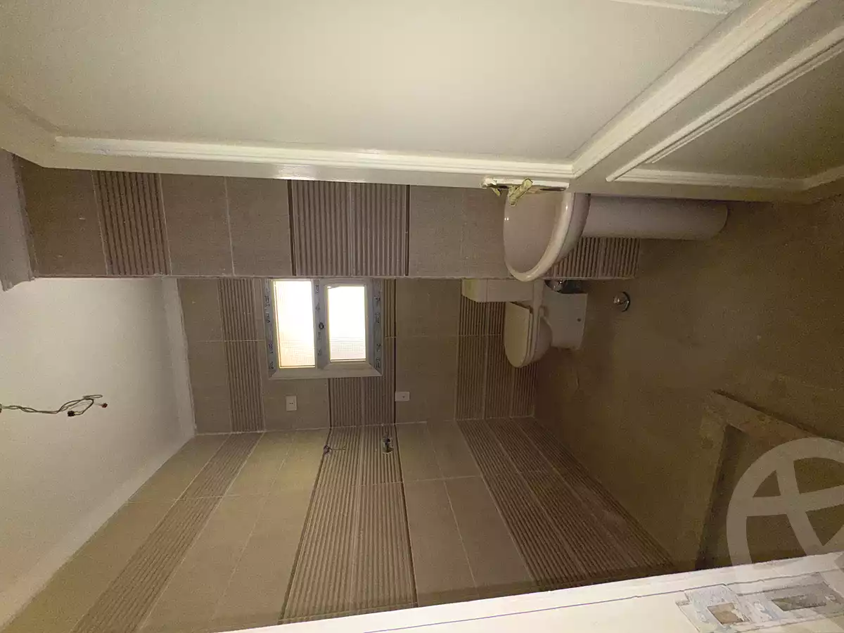 https://aqarmap.com.eg/en/listing/7103548-for-rent-cairo-new-administrative-capital-r3-d8