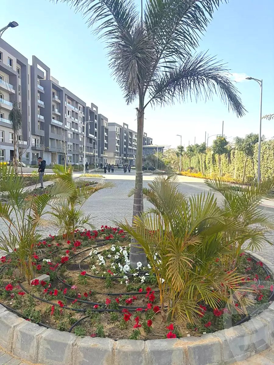 https://aqarmap.com.eg/ar/listing/7103590-for-sale-cairo-new-cairo-lmstqbl-syty-compounds-zyzyny-lmstqbl-rdk-llttwyr