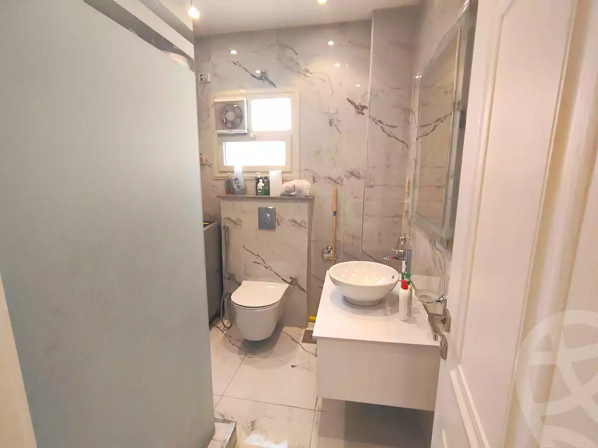 https://aqarmap.com.eg/ar/listing/7103779-for-sale-cairo-new-cairo-ganob-el-akadamiya-south-academy-z
