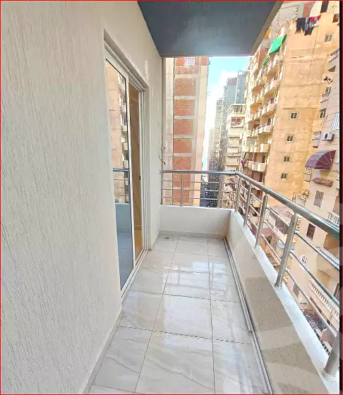 https://aqarmap.com.eg/ar/listing/7103890-for-sale-alexandria-sydy-bshr-sydy-bshr-bhry-shr-khld-bn-lwlyd