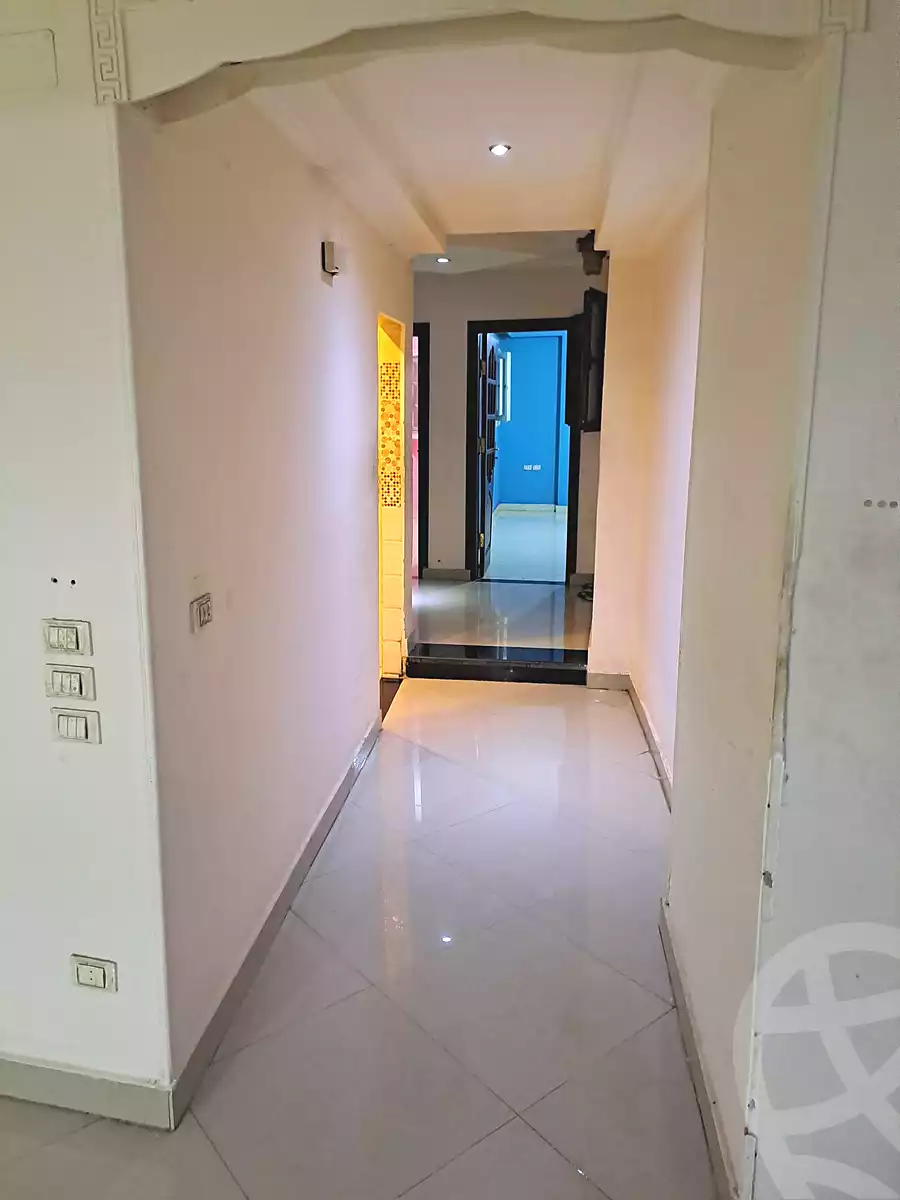 https://aqarmap.com.eg/ar/listing/7104053-for-sale-cairo-nozha-2-el-khamseen-st