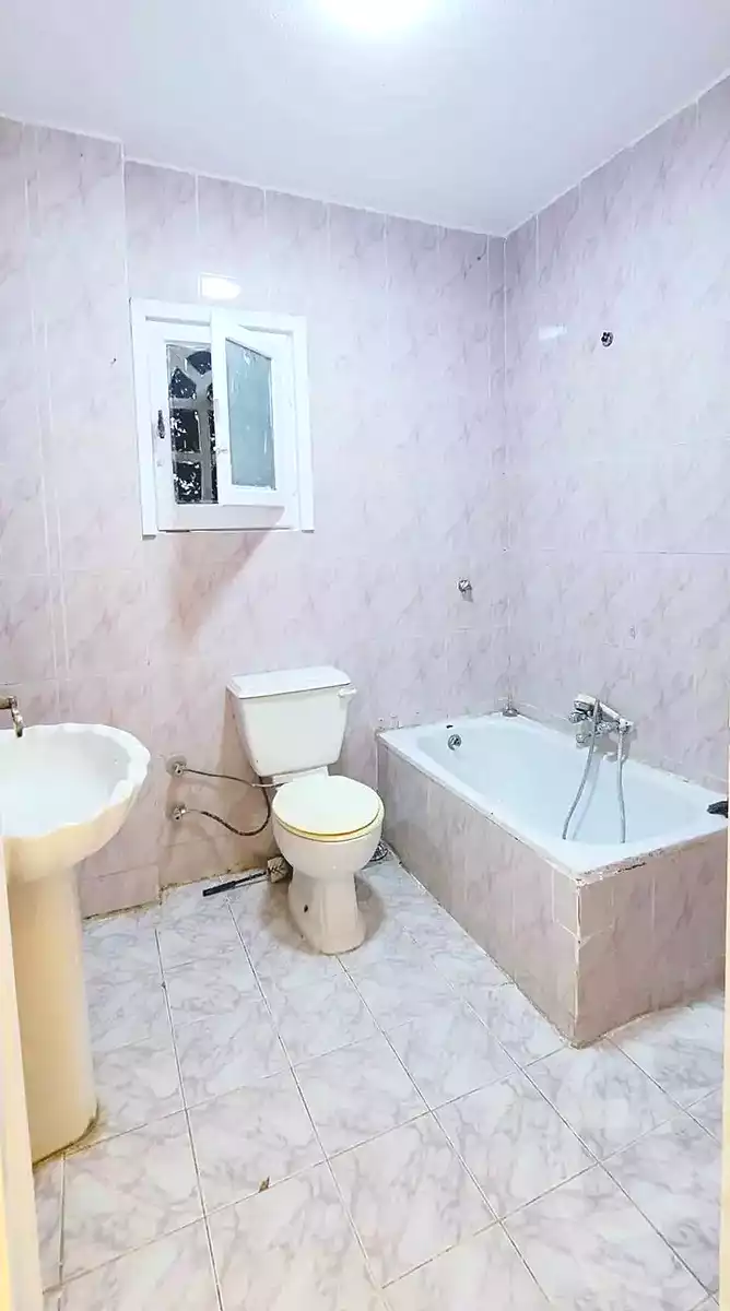 https://aqarmap.com.eg/ar/listing/7104220-for-sale-alexandria-al-agamy-shataa-el-nakheel