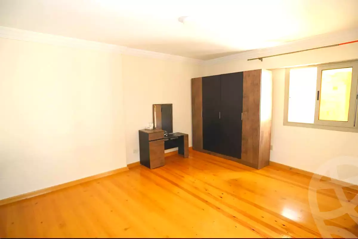 https://aqarmap.com.eg/ar/listing/7104218-for-sale-alexandria-l-zryt-champollion-st