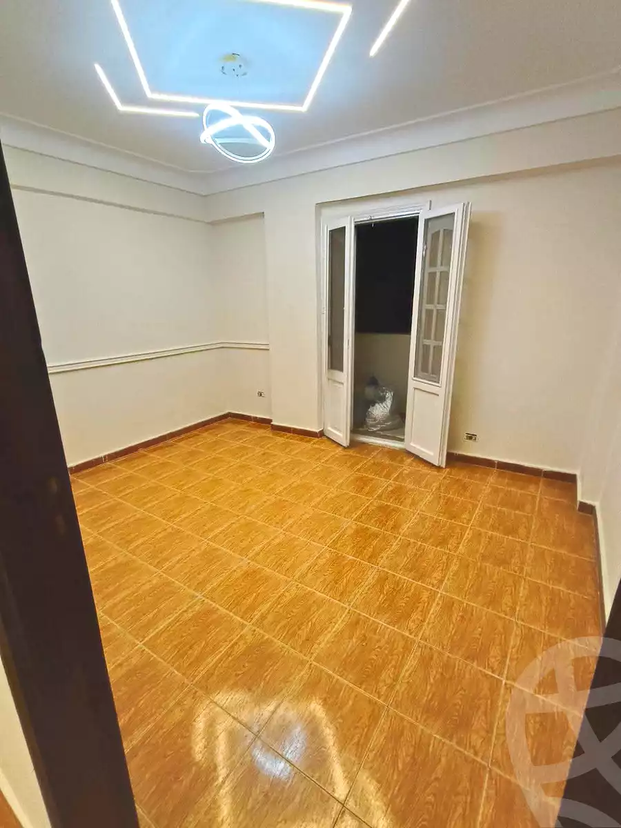 https://aqarmap.com.eg/ar/listing/7104385-for-sale-alexandria-lsywf-el-falki
