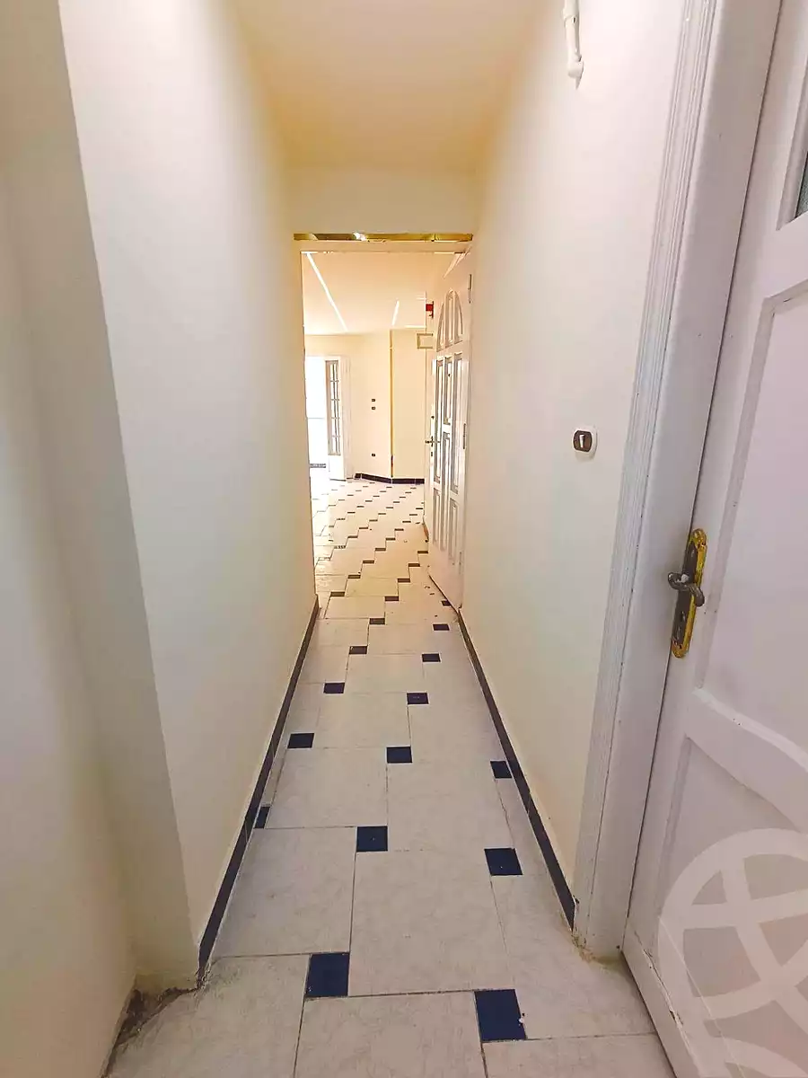 https://aqarmap.com.eg/ar/listing/7104814-for-sale-alexandria-al-agamy-shataa-el-nakheel