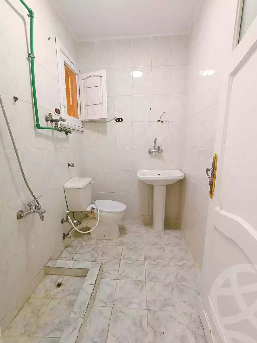 https://aqarmap.com.eg/ar/listing/7104814-for-sale-alexandria-al-agamy-shataa-el-nakheel