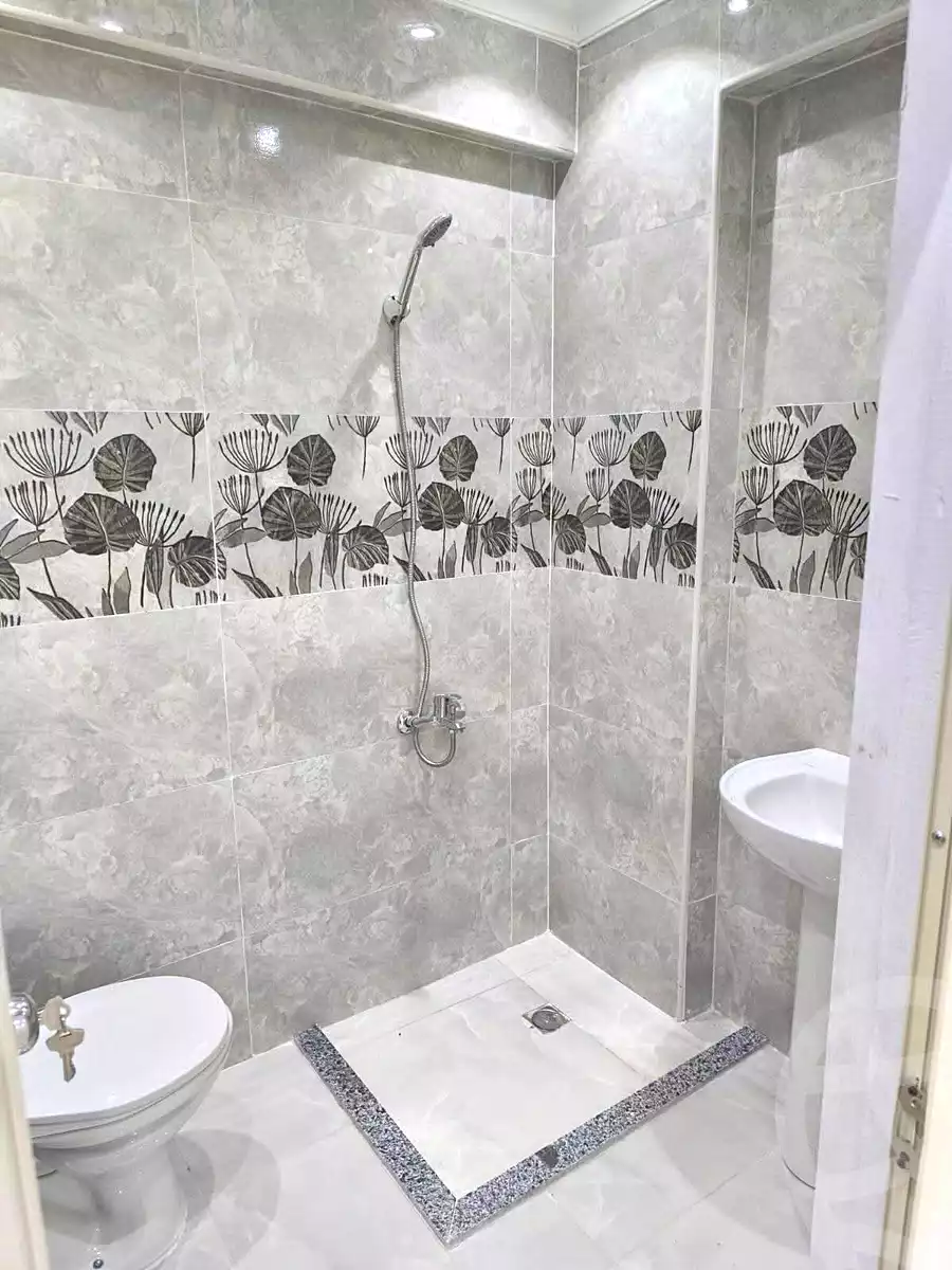 https://aqarmap.com.eg/ar/listing/7104841-for-sale-alexandria-al-agamy-lbytsh-bianchiii