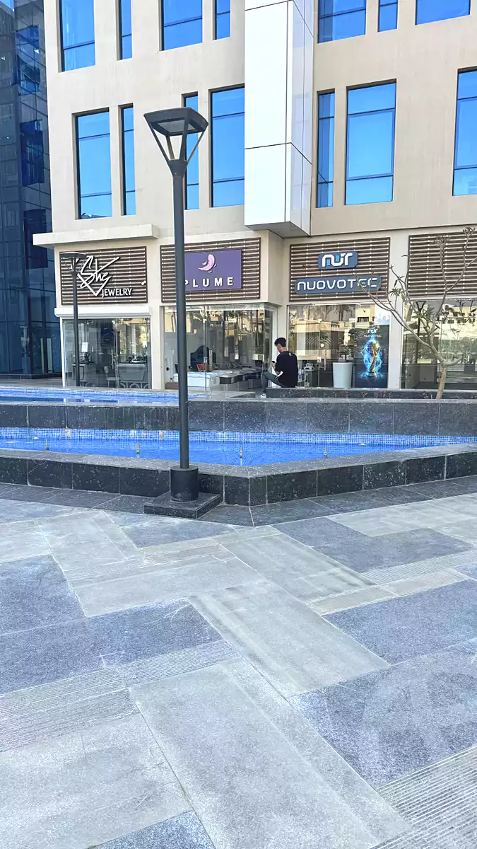 https://aqarmap.com.eg/ar/listing/7105005-for-rent-cairo-new-cairo-compounds-mivida-mivida-business-park-emaar