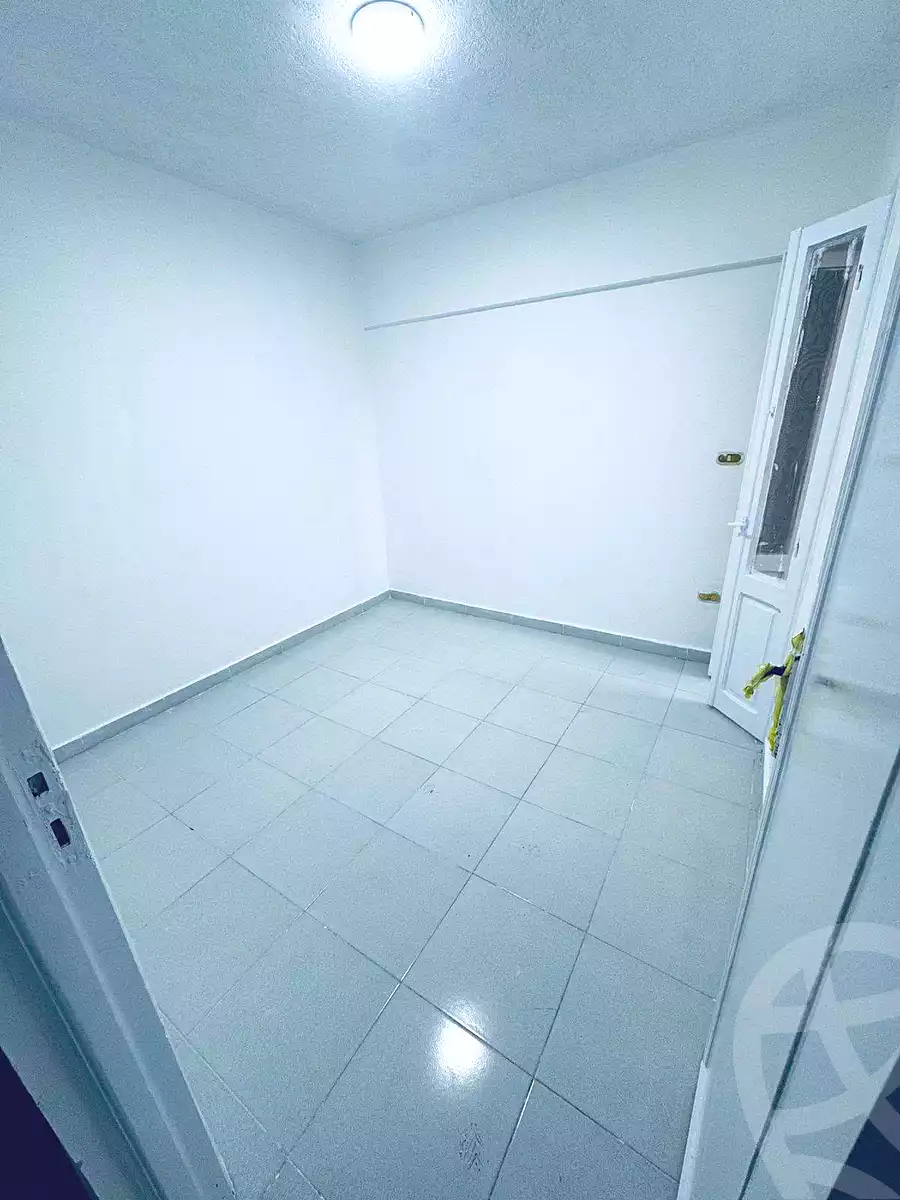 https://aqarmap.com.eg/ar/listing/7105186-for-sale-alexandria-al-agamy-shataa-el-nakheel