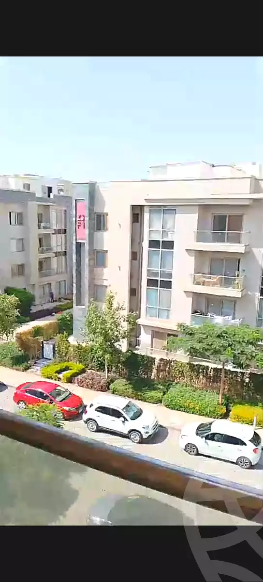https://aqarmap.com.eg/en/listing/7105388-for-sale-cairo-new-cairo-compounds-galleria-moon-valley-compound-arabia