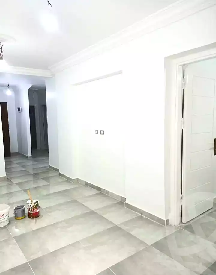 https://aqarmap.com.eg/ar/listing/7105466-for-sale-alexandria-al-agamy-bw-ywsf-hosni-mubarak-st