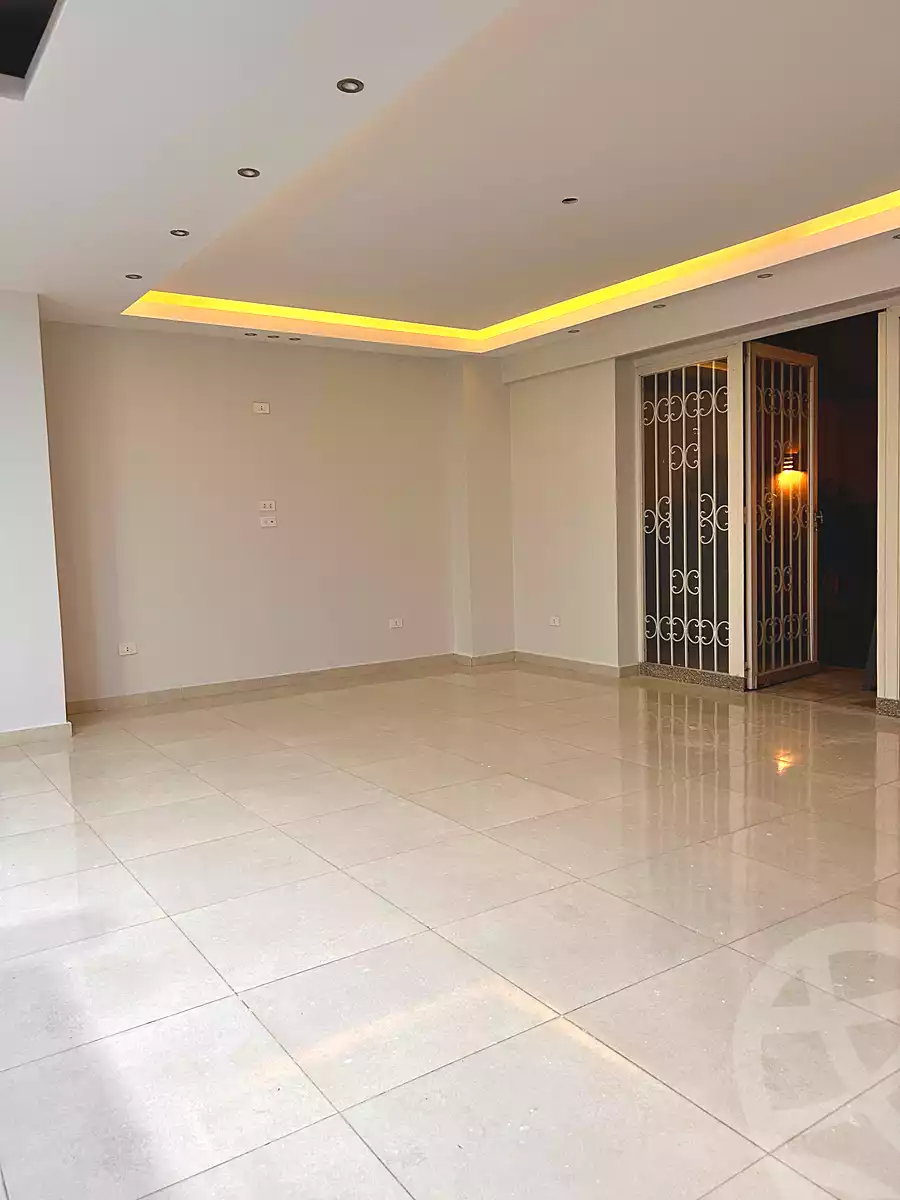 https://aqarmap.com.eg/ar/listing/7105690-for-rent-cairo-new-cairo-ganob-el-akadamiya-south-academy-h-amr-ibn-el-ass-st