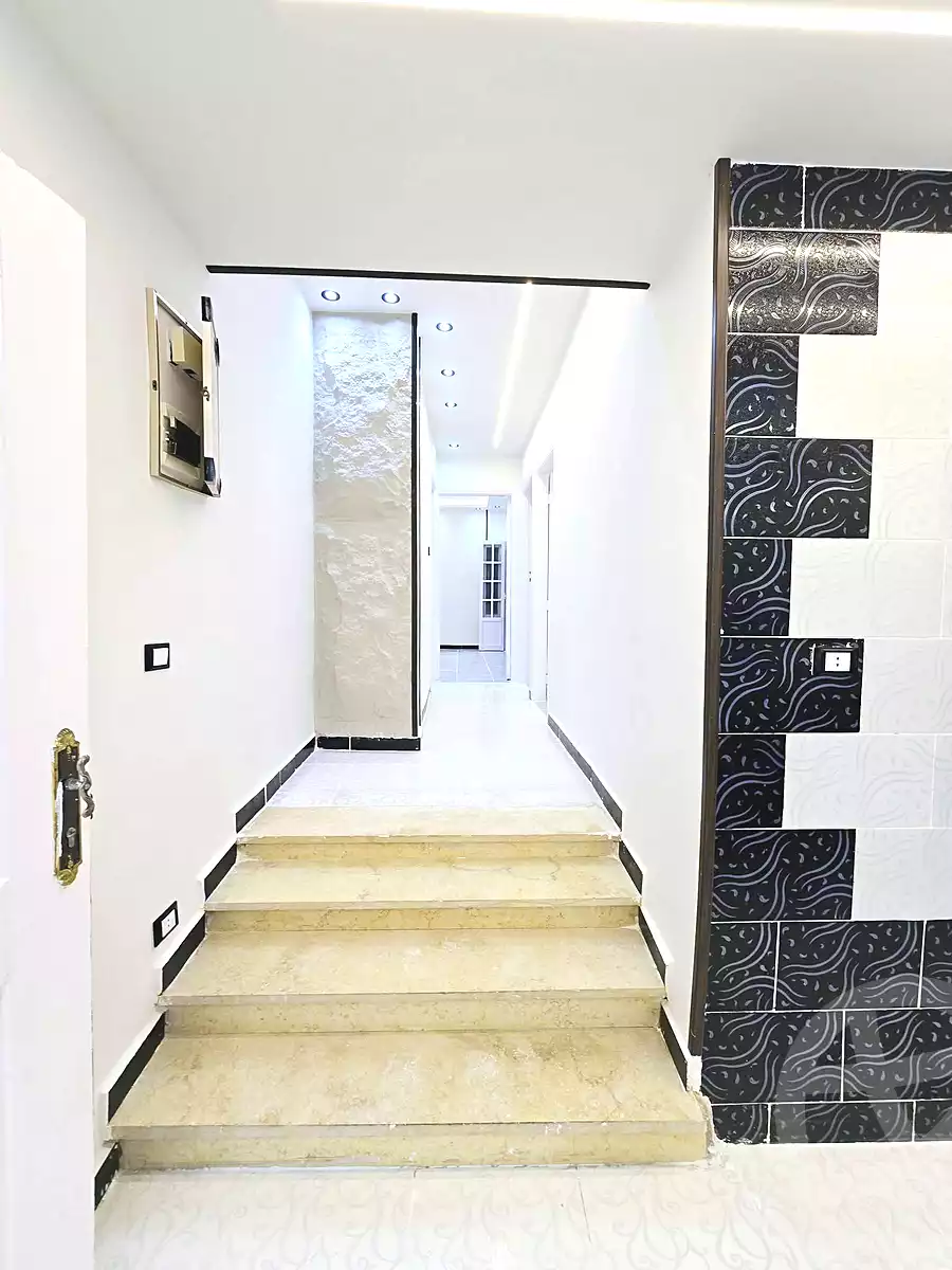 https://aqarmap.com.eg/ar/listing/7105982-for-sale-alexandria-al-agamy-shataa-el-nakheel